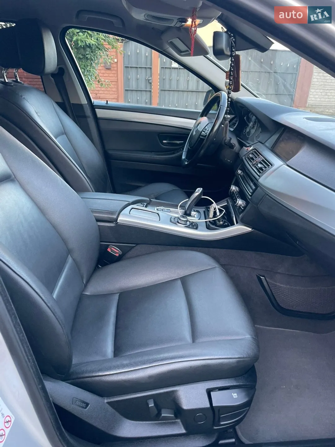 2010 BMW 5er - мініатюра 18