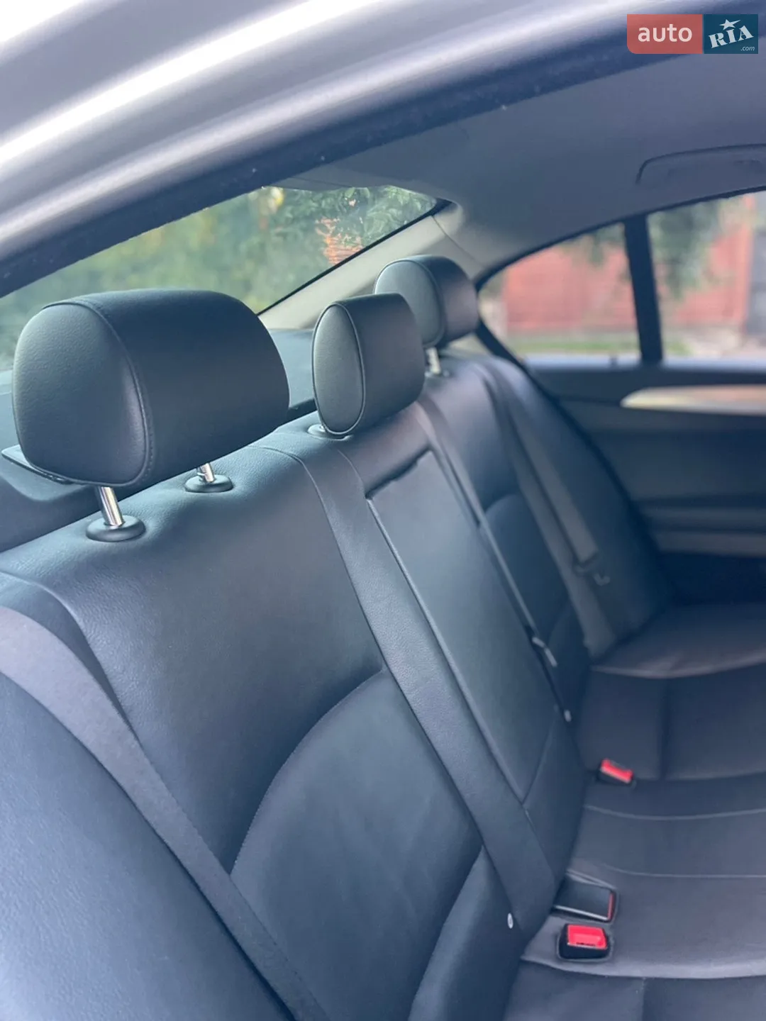 2010 BMW 5er - мініатюра 23