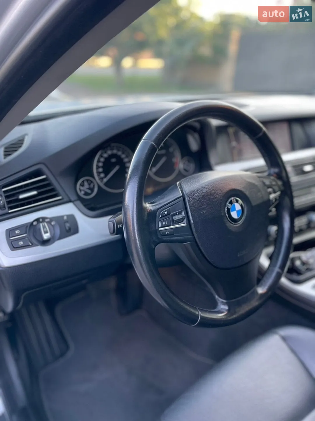 2010 BMW 5er - мініатюра 30