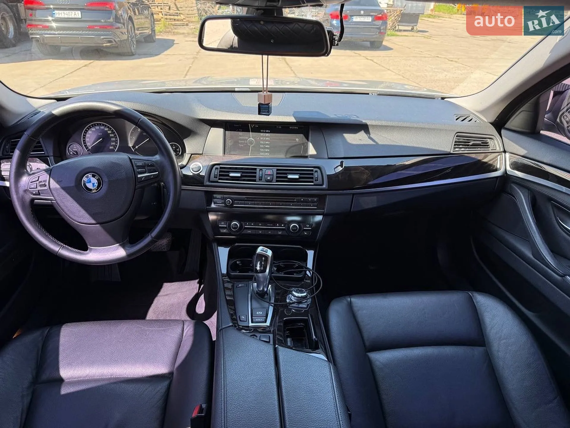 2011 BMW 5er - мініатюра 13