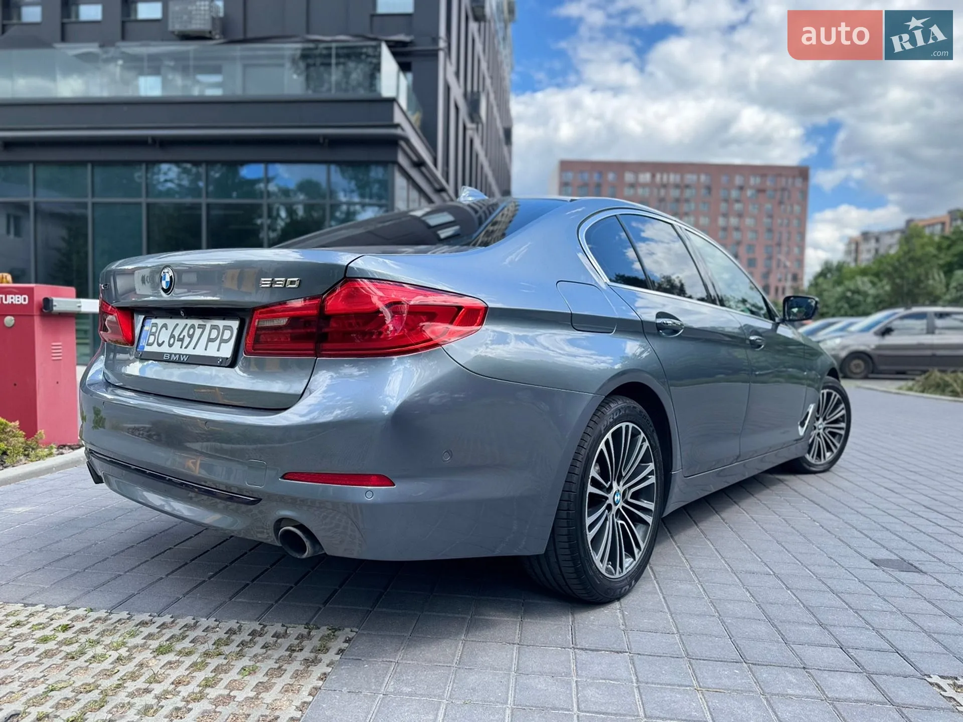 2017 BMW 5er - мініатюра 5