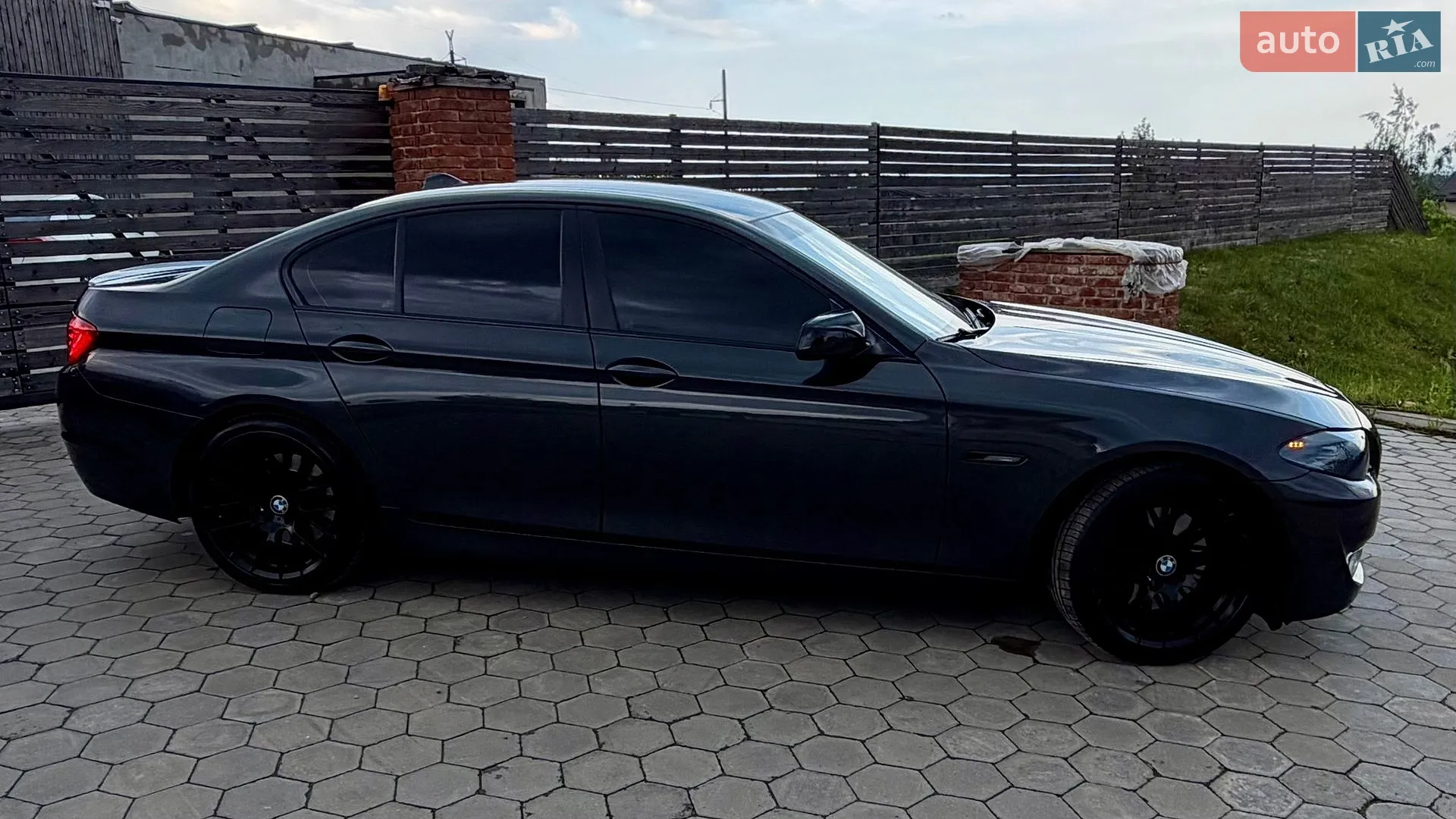 2010 BMW 5er - мініатюра 23