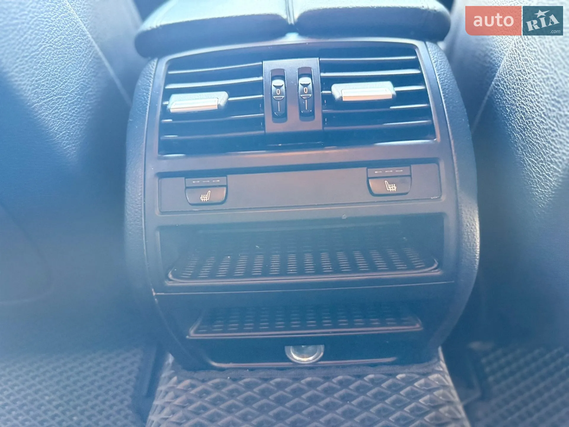 2015 BMW 5er - мініатюра 29