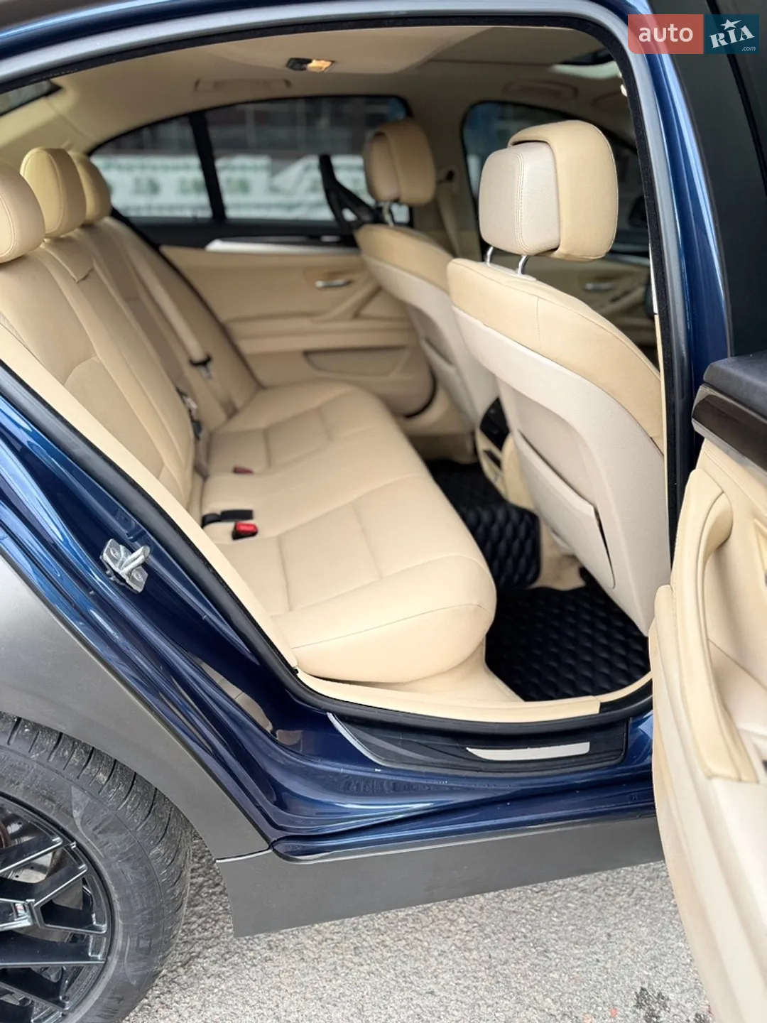 2012 BMW 5er - мініатюра 9