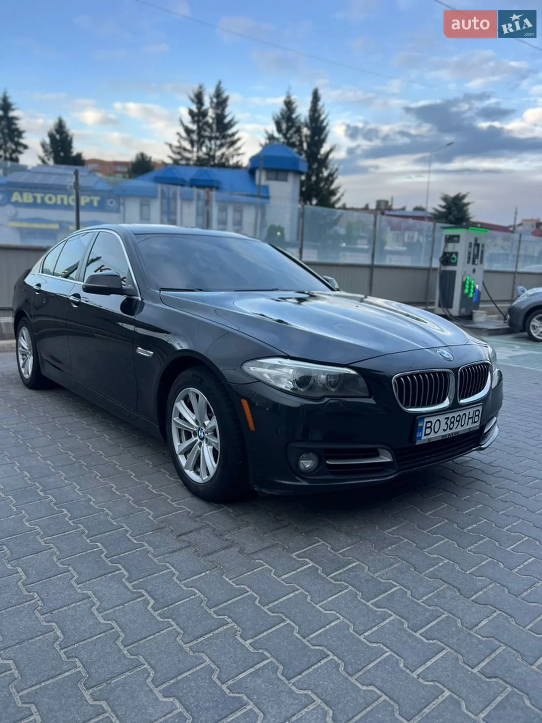 2016 BMW 5er - мініатюра 2
