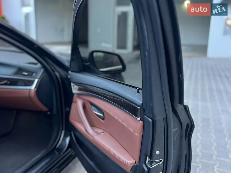 BMW 5 Series 2016 VIN WBA5A7C51GG642390 фото оголошення 25 з 103