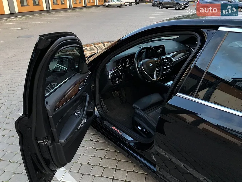 BMW 5 Series 2017 VIN WBAJA5C37HG895085 фото оголошення 10 з 63