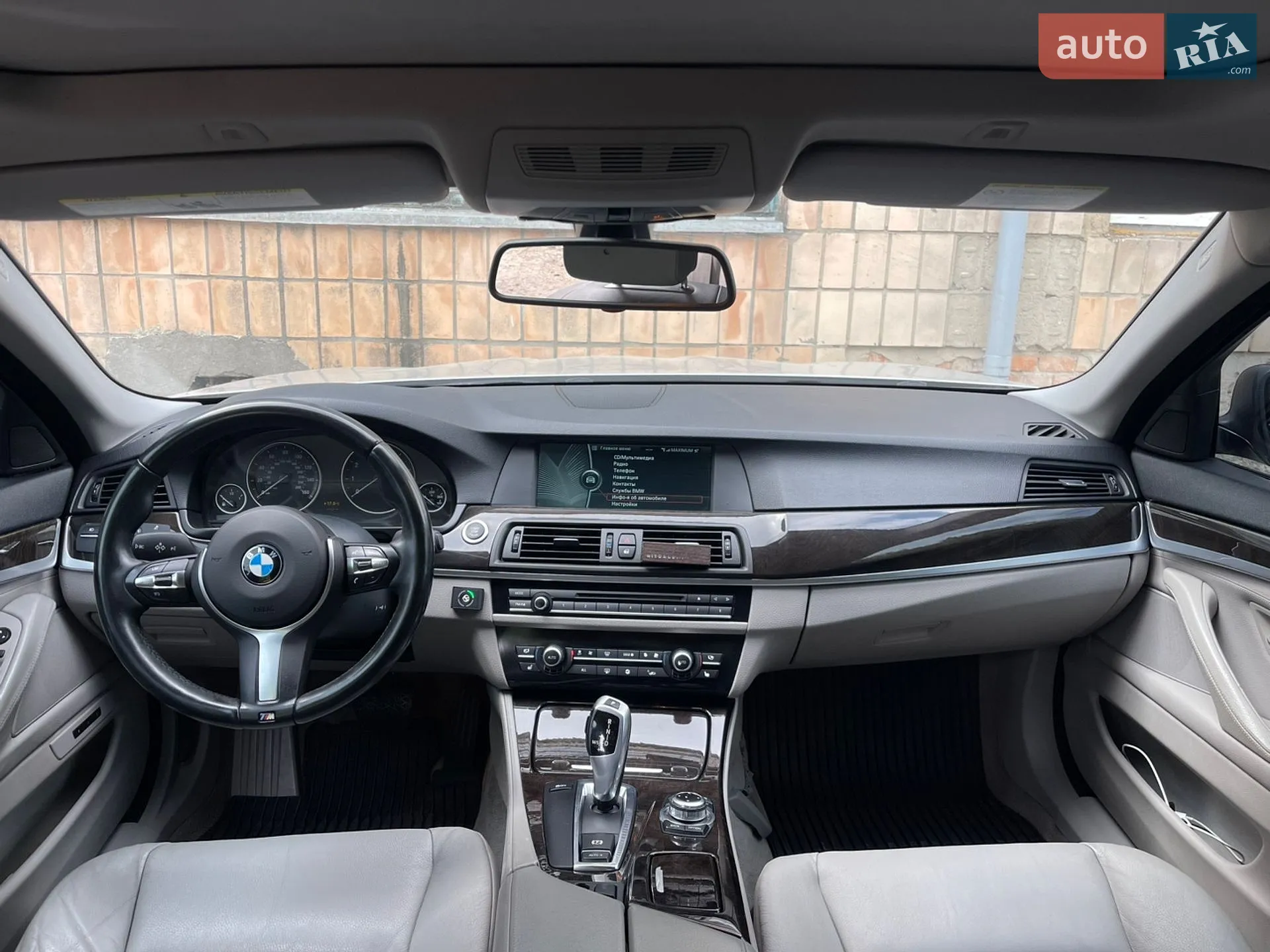 2011 BMW 5er - мініатюра 2