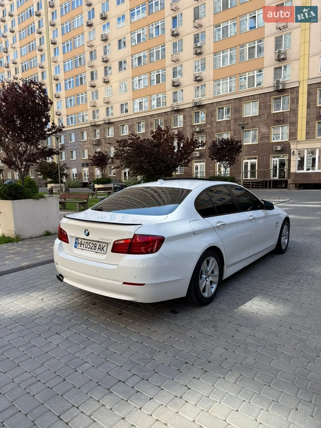 2011 BMW 5er - мініатюра 3