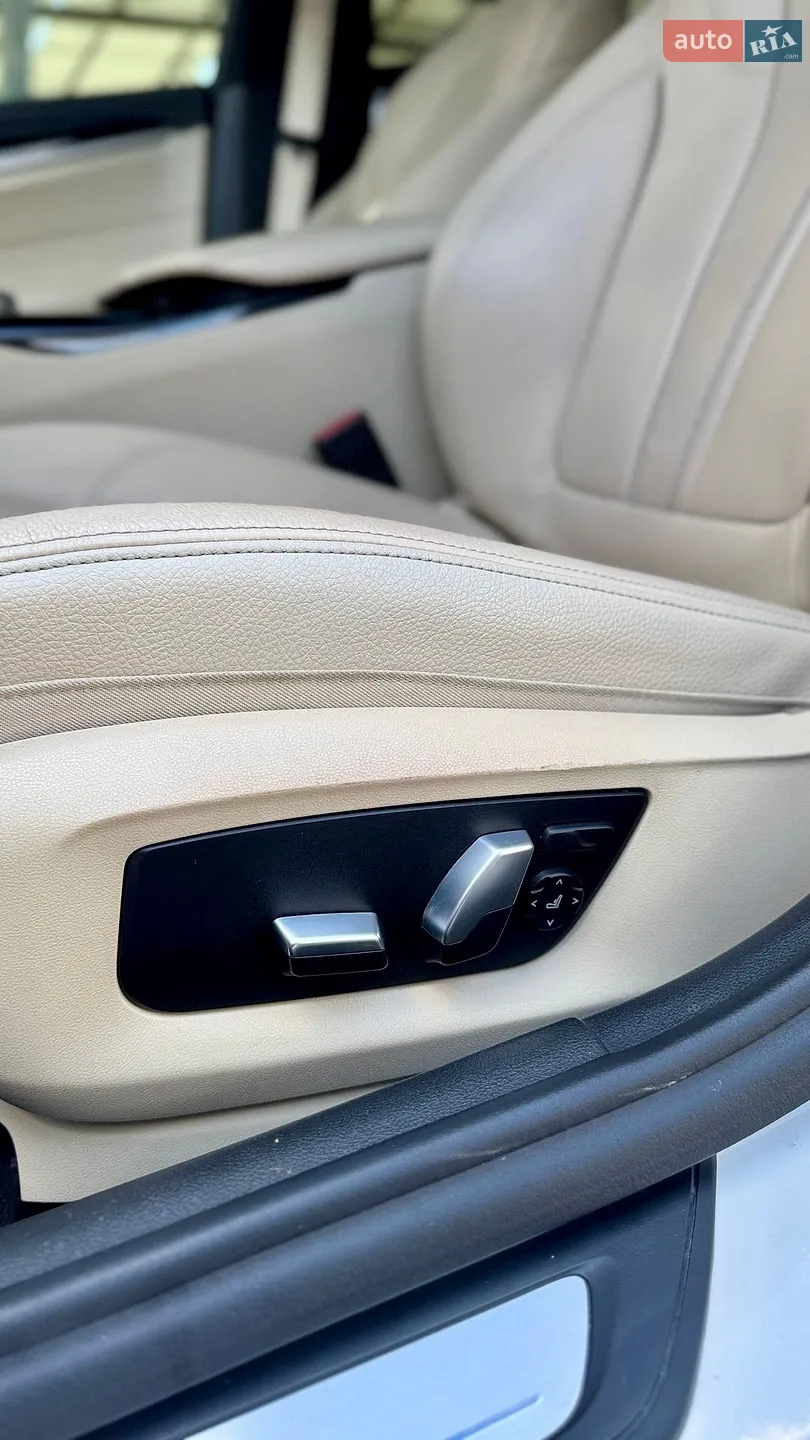 2017 BMW 5er - мініатюра 32