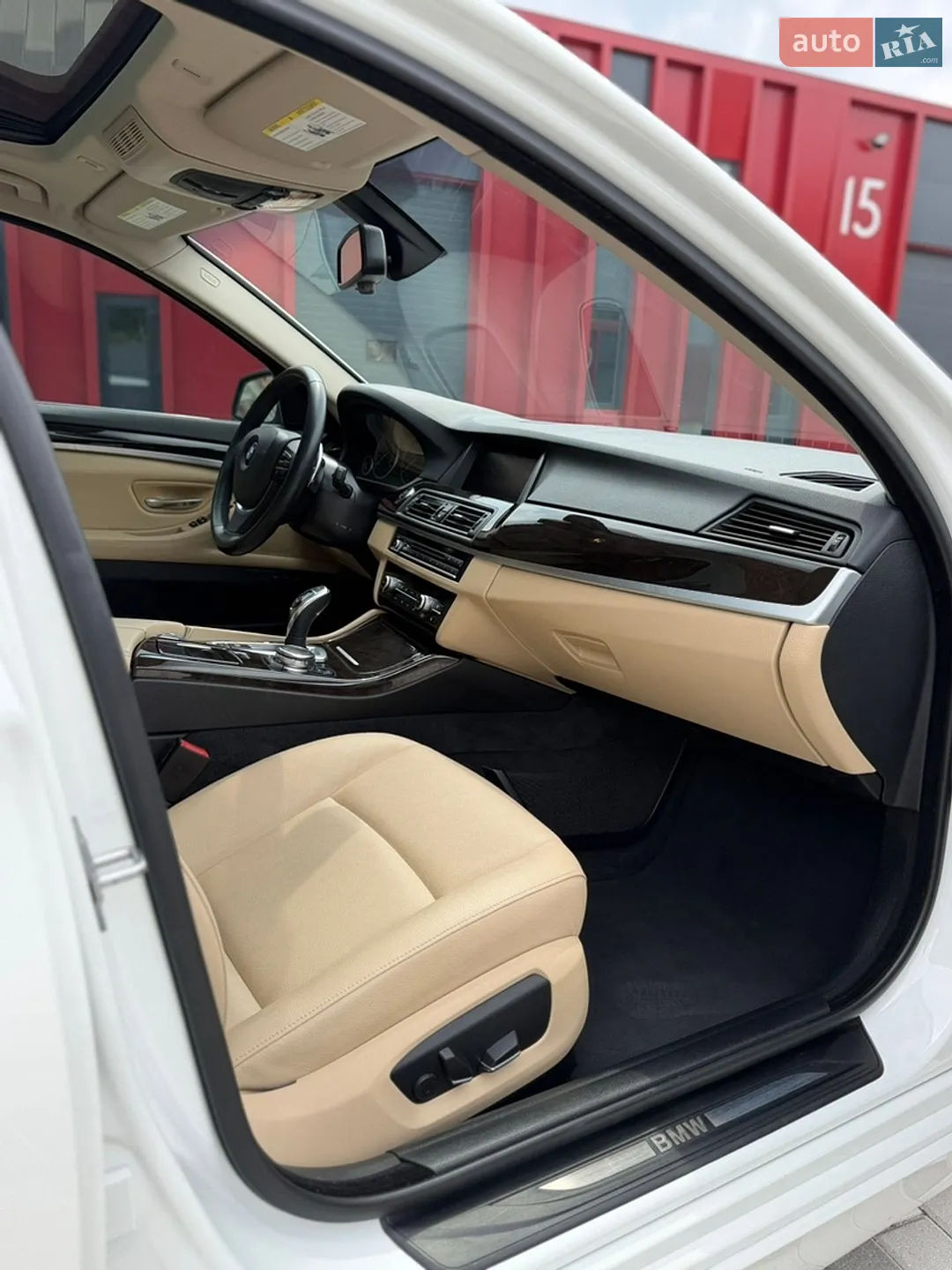 2016 BMW 5er - мініатюра 13