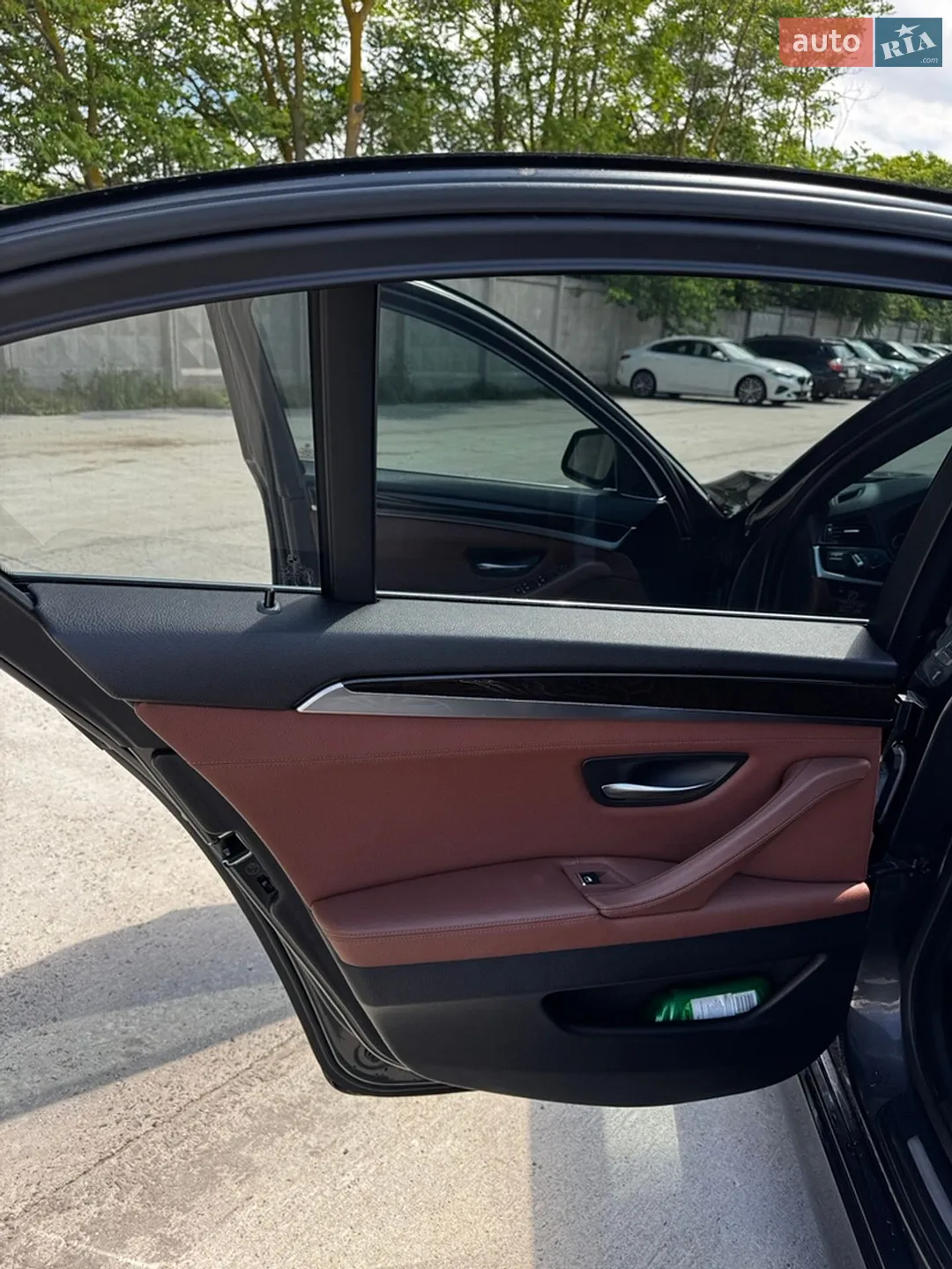 2010 BMW 5er - мініатюра 17