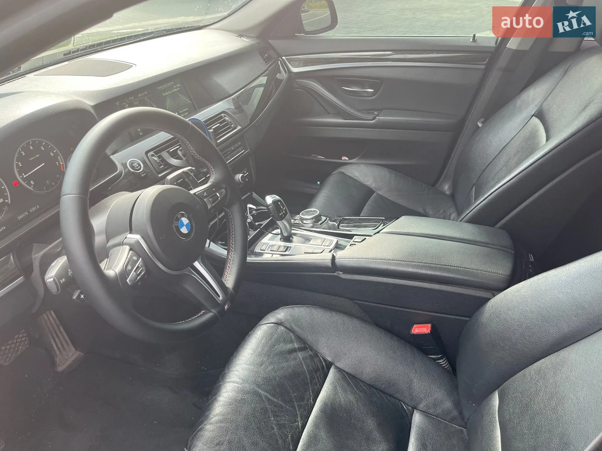 2012 BMW 5er - мініатюра 12