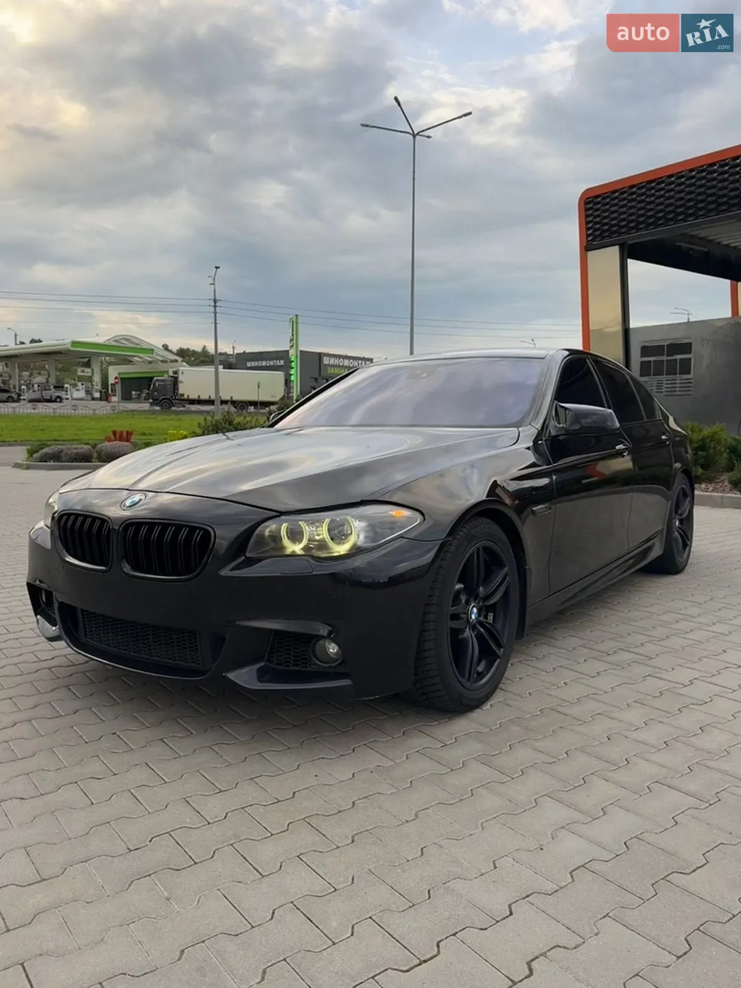 2011 BMW 5er - мініатюра 4