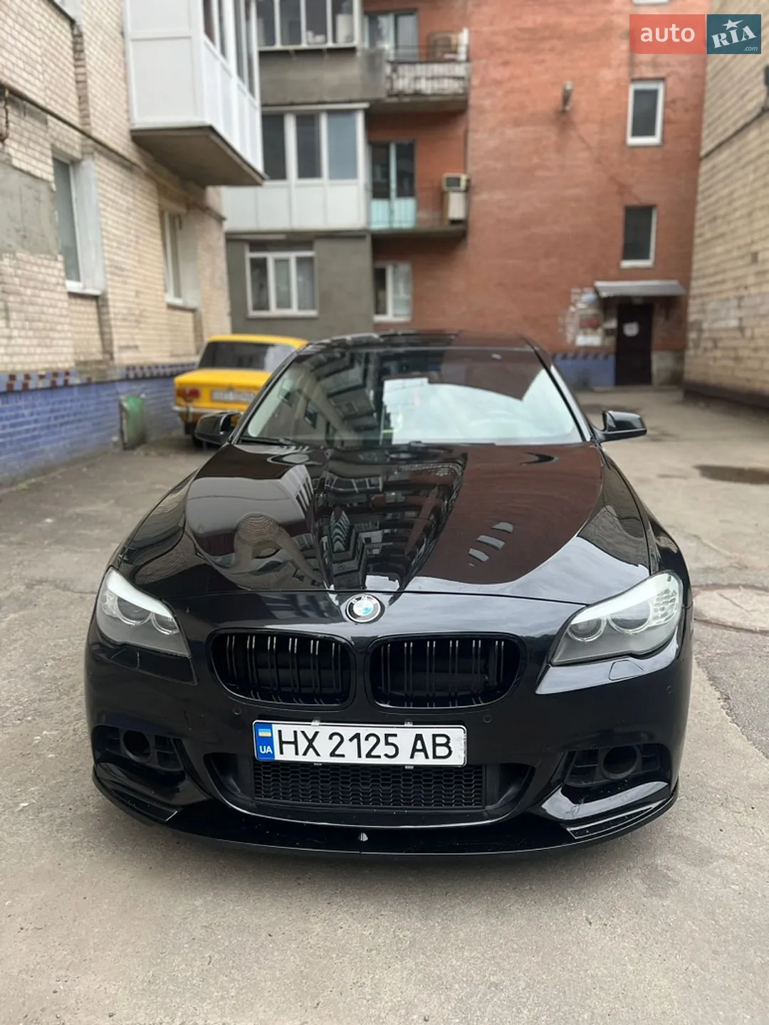 2012 BMW 5er - мініатюра 2