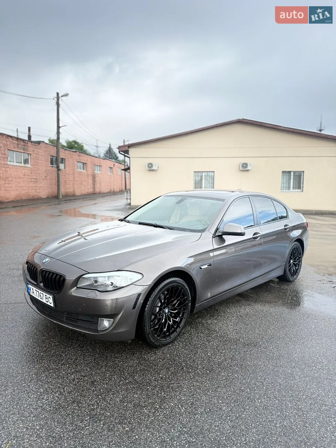2013 BMW 5er - мініатюра 2
