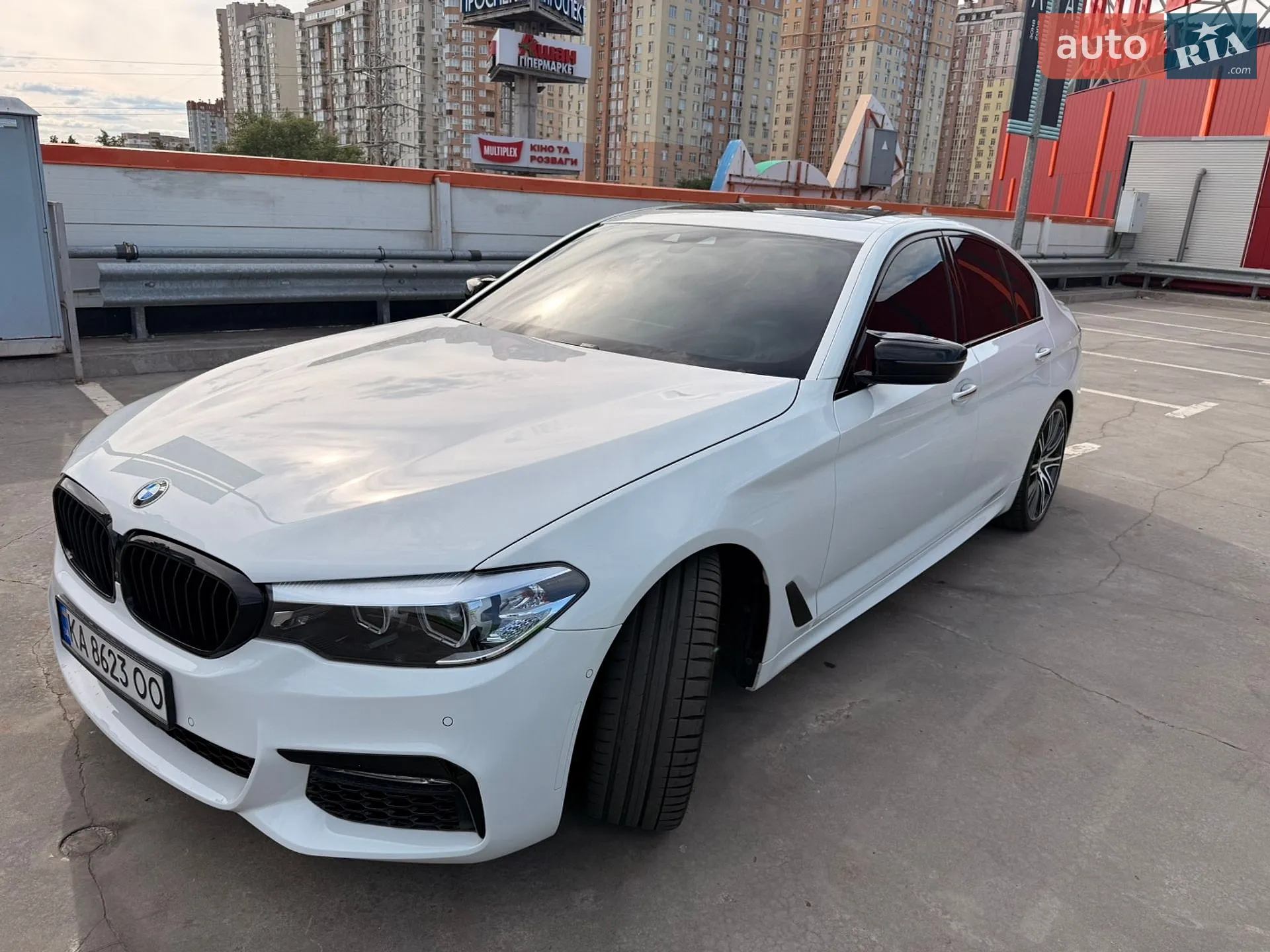 2018 BMW 5er - мініатюра 2