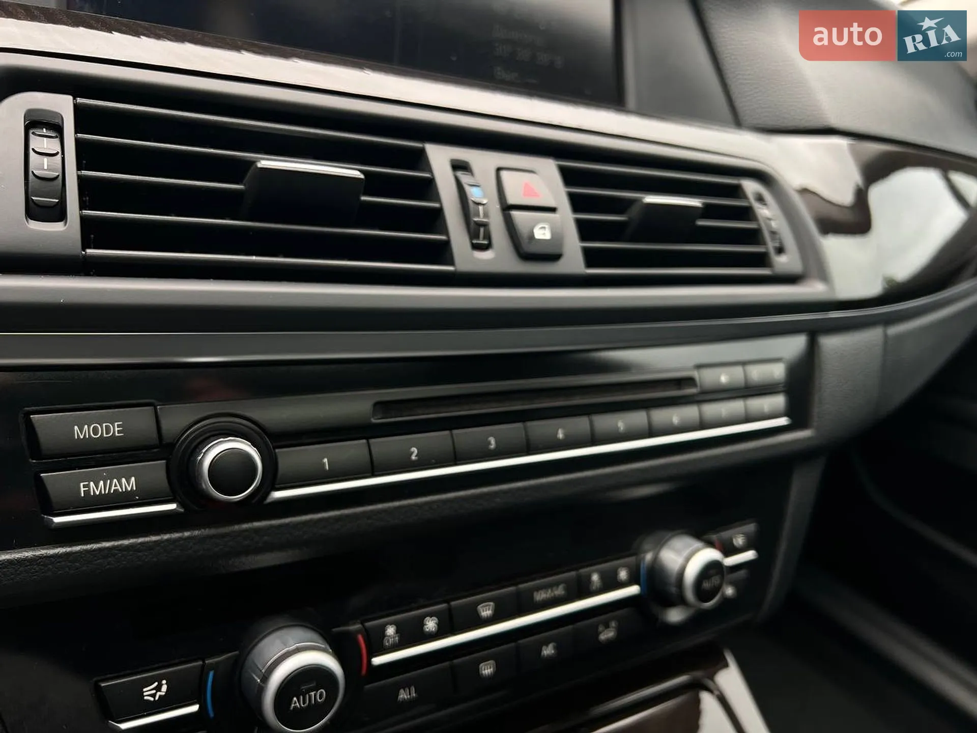 2012 BMW 5er - мініатюра 25