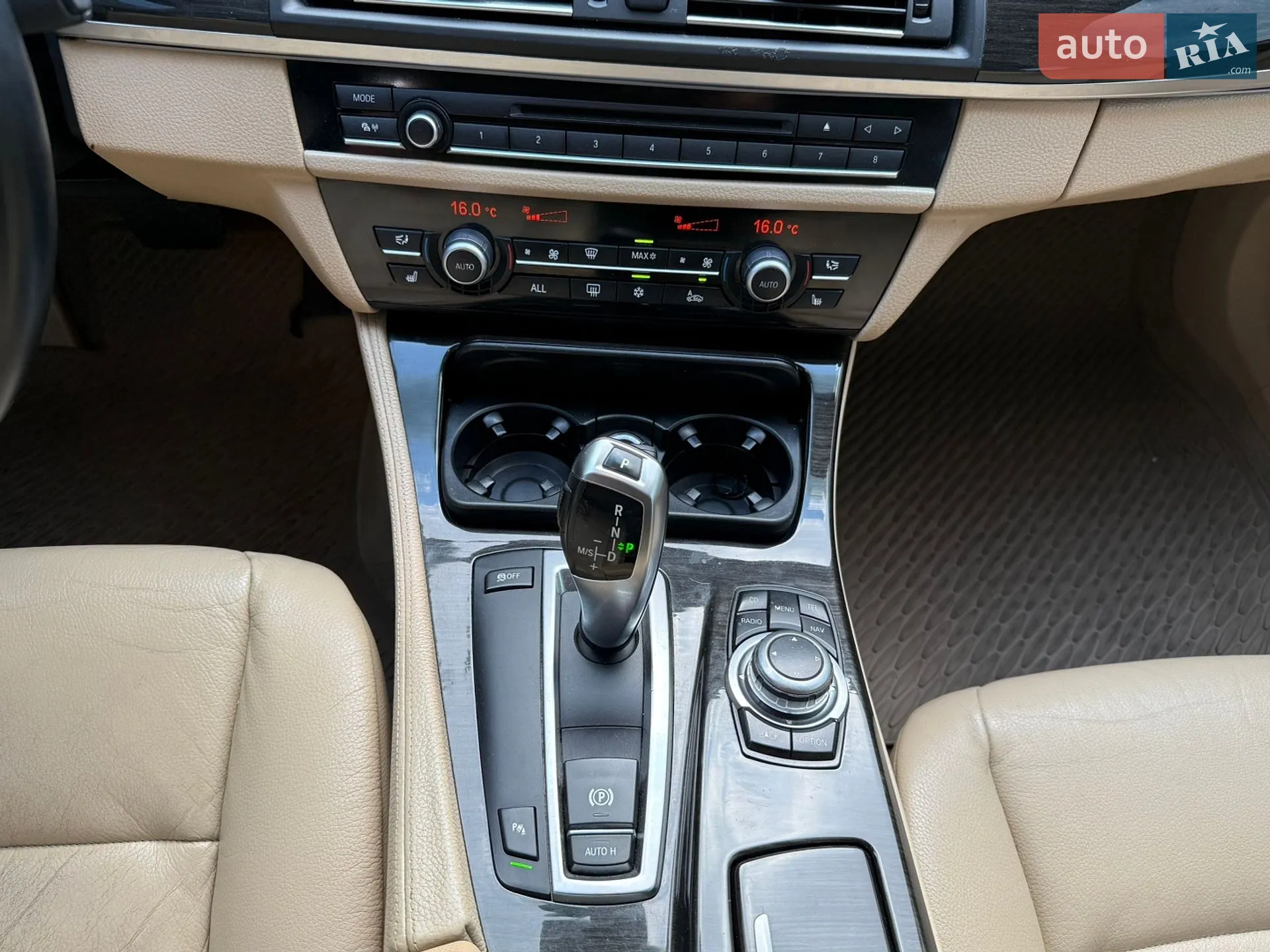 2010 BMW 5er - мініатюра 24
