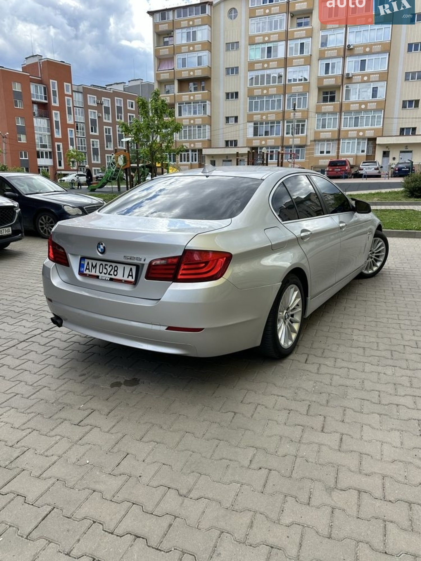 2011 BMW 5er - мініатюра 3