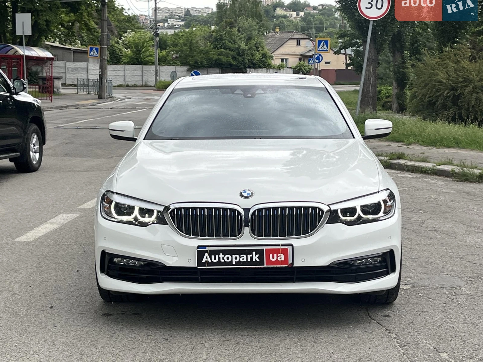 2018 BMW 5er - мініатюра 2