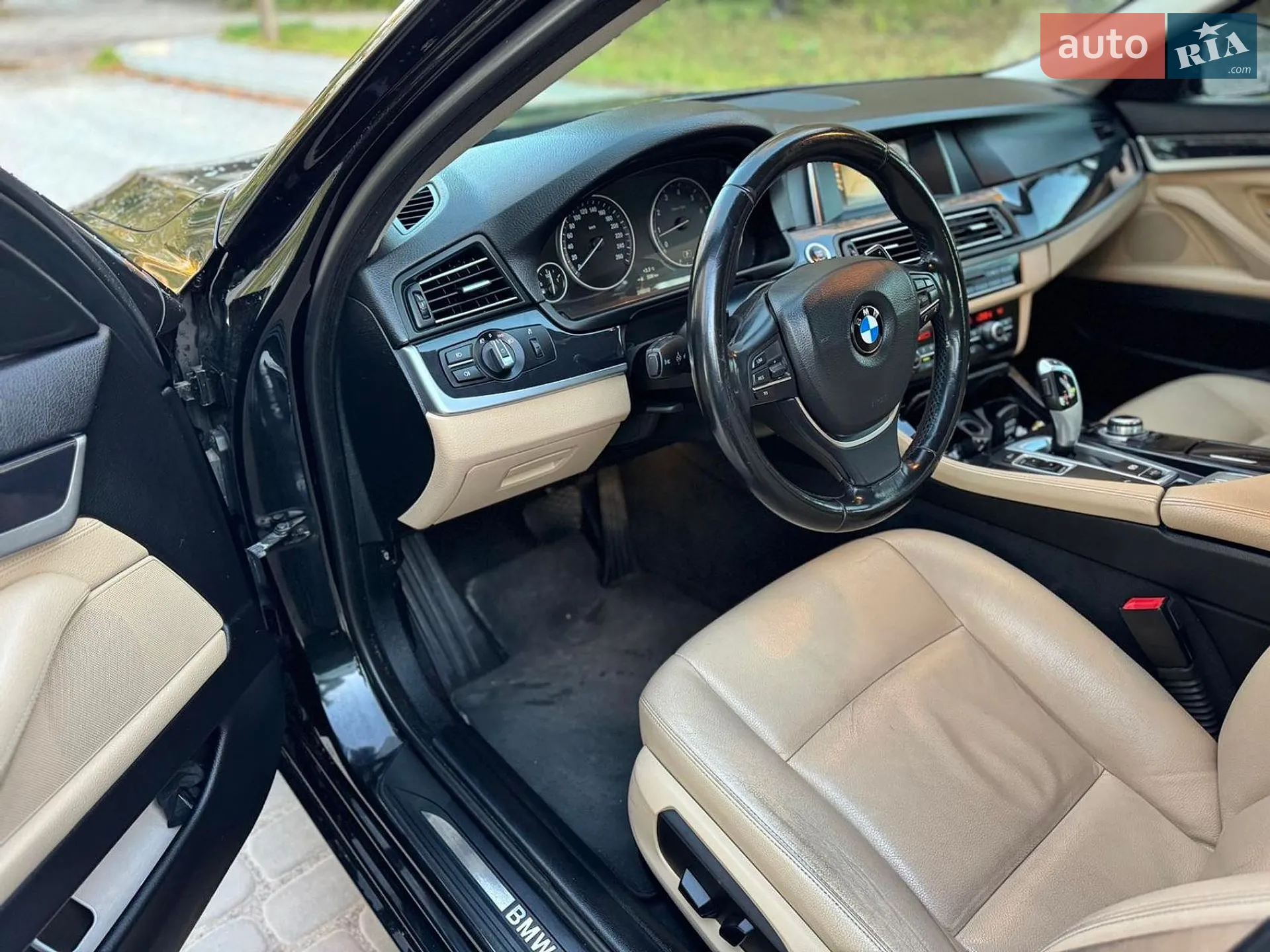 2016 BMW 5er - мініатюра 12
