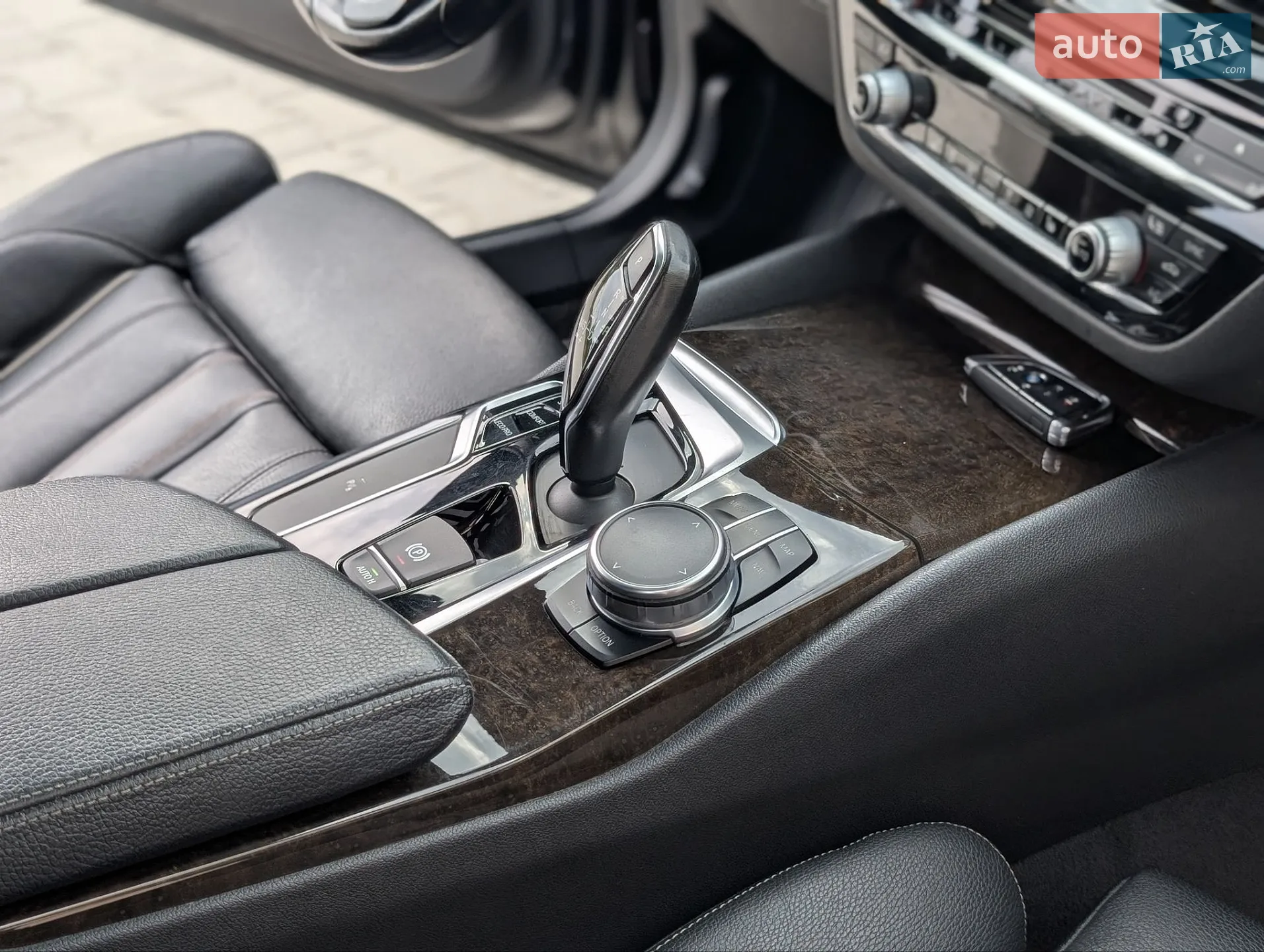 2017 BMW 5er - мініатюра 38
