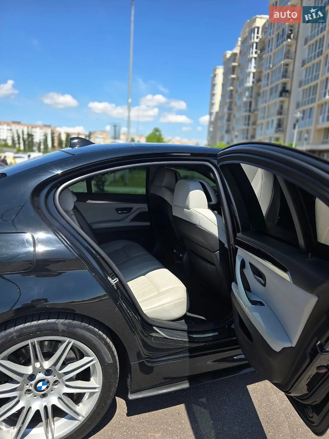 2011 BMW 5er - мініатюра 13