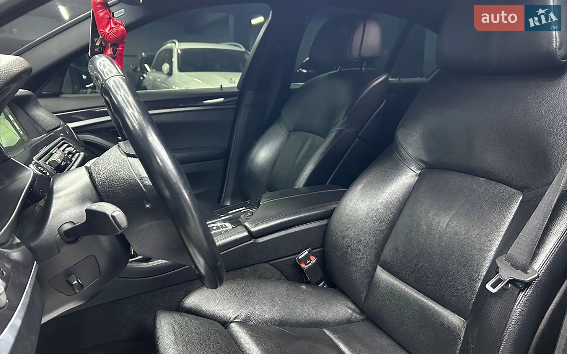 2012 BMW 5er - мініатюра 11