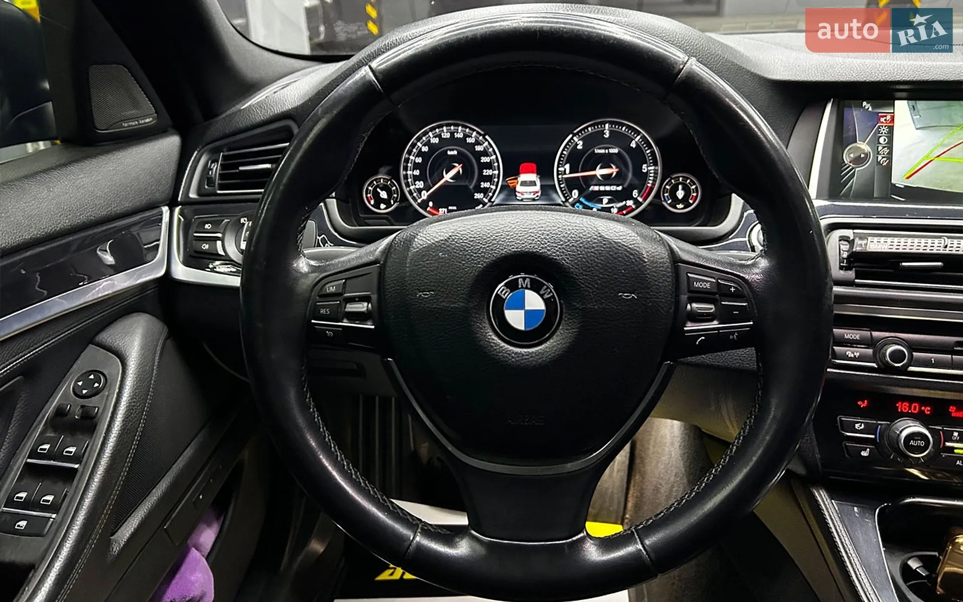 2012 BMW 5er - мініатюра 19