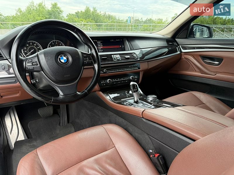 Седан BMW 5 Series 2015 в Киеве
