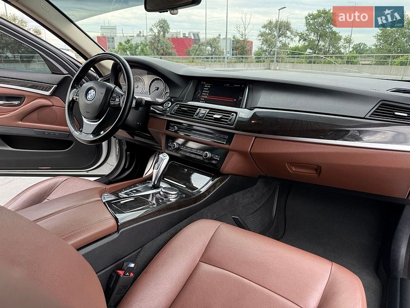 Седан BMW 5 Series 2015 в Киеве