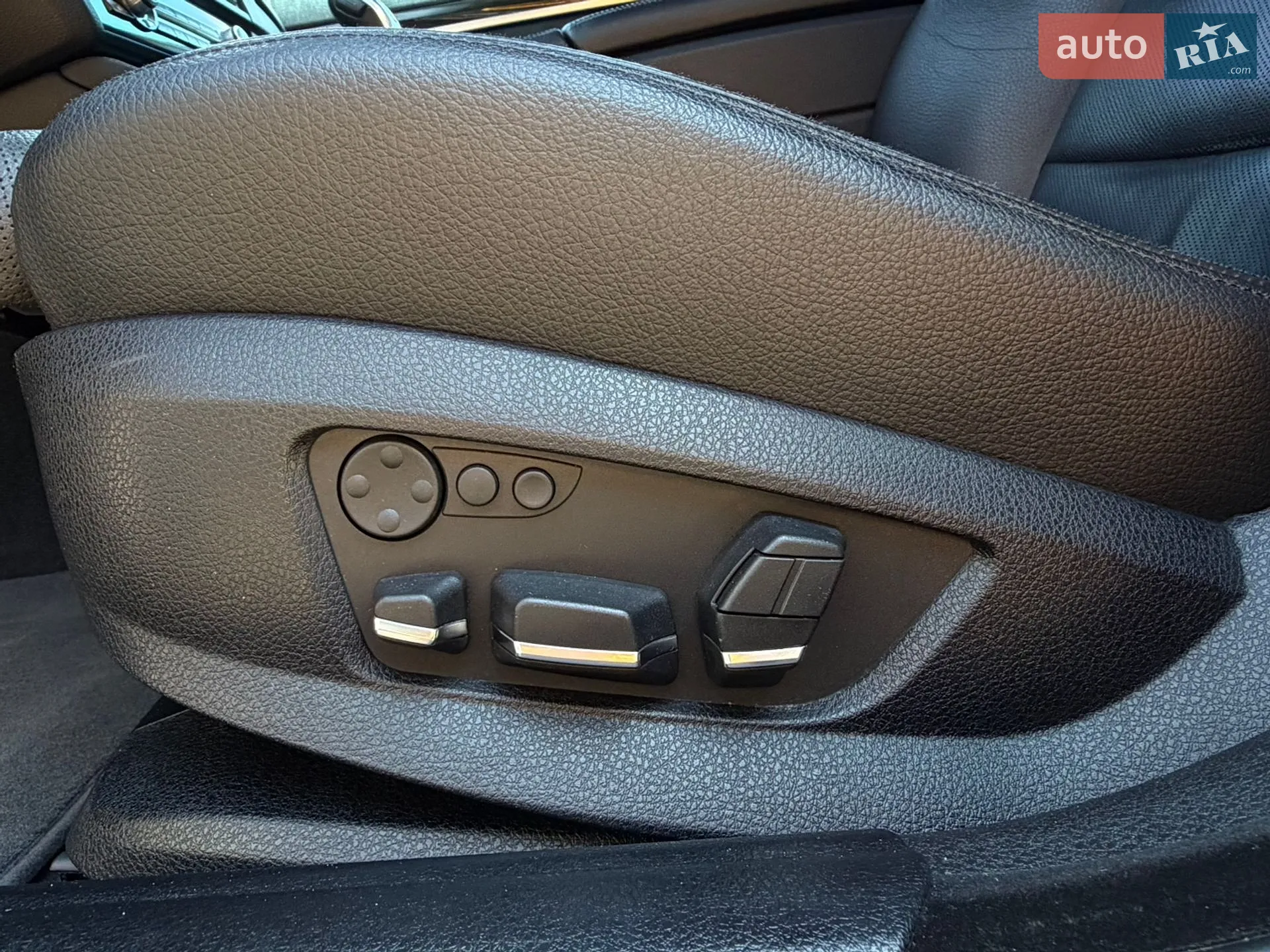 2012 BMW 5er - мініатюра 14
