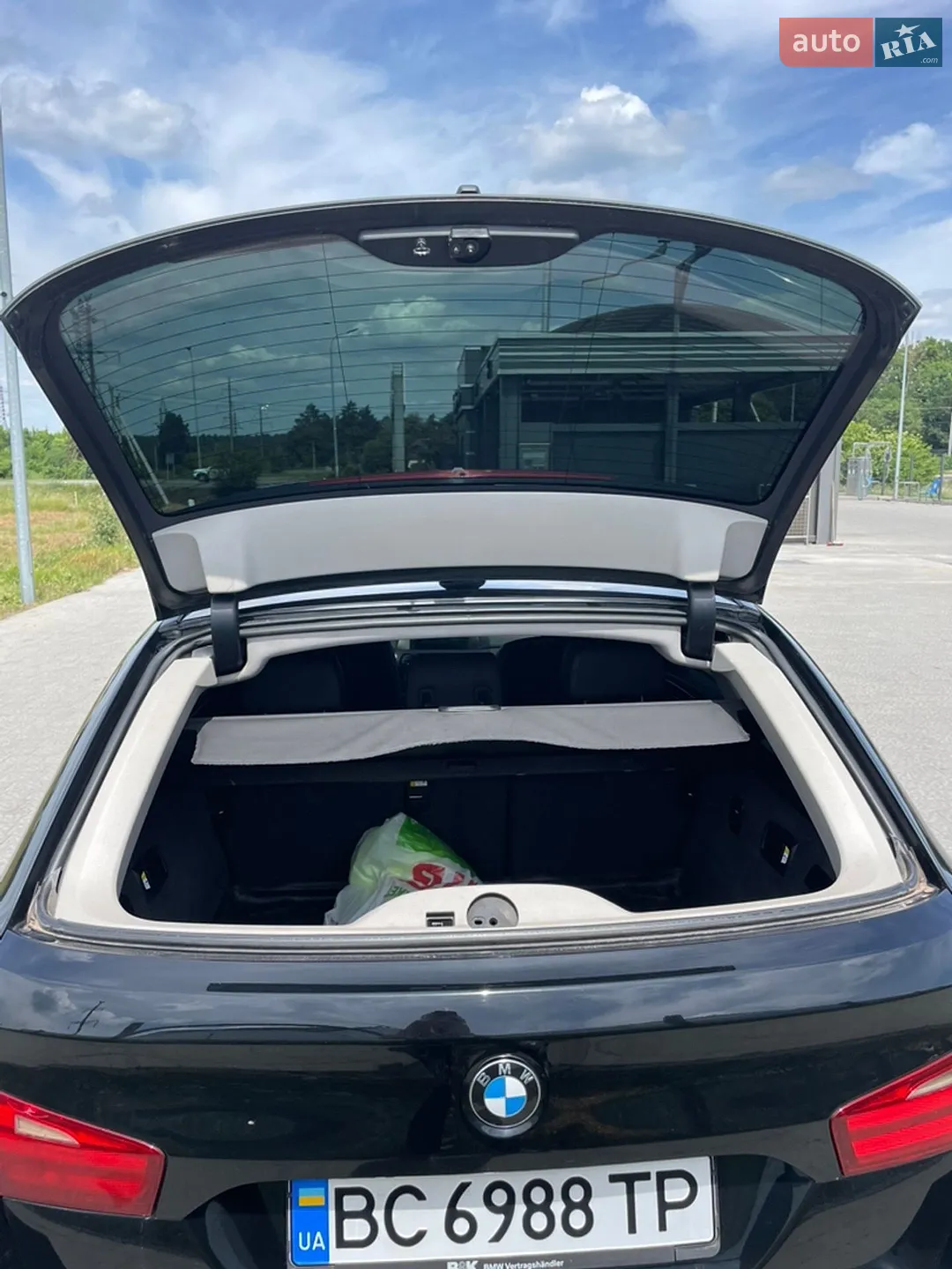 2010 BMW 5er - мініатюра 11