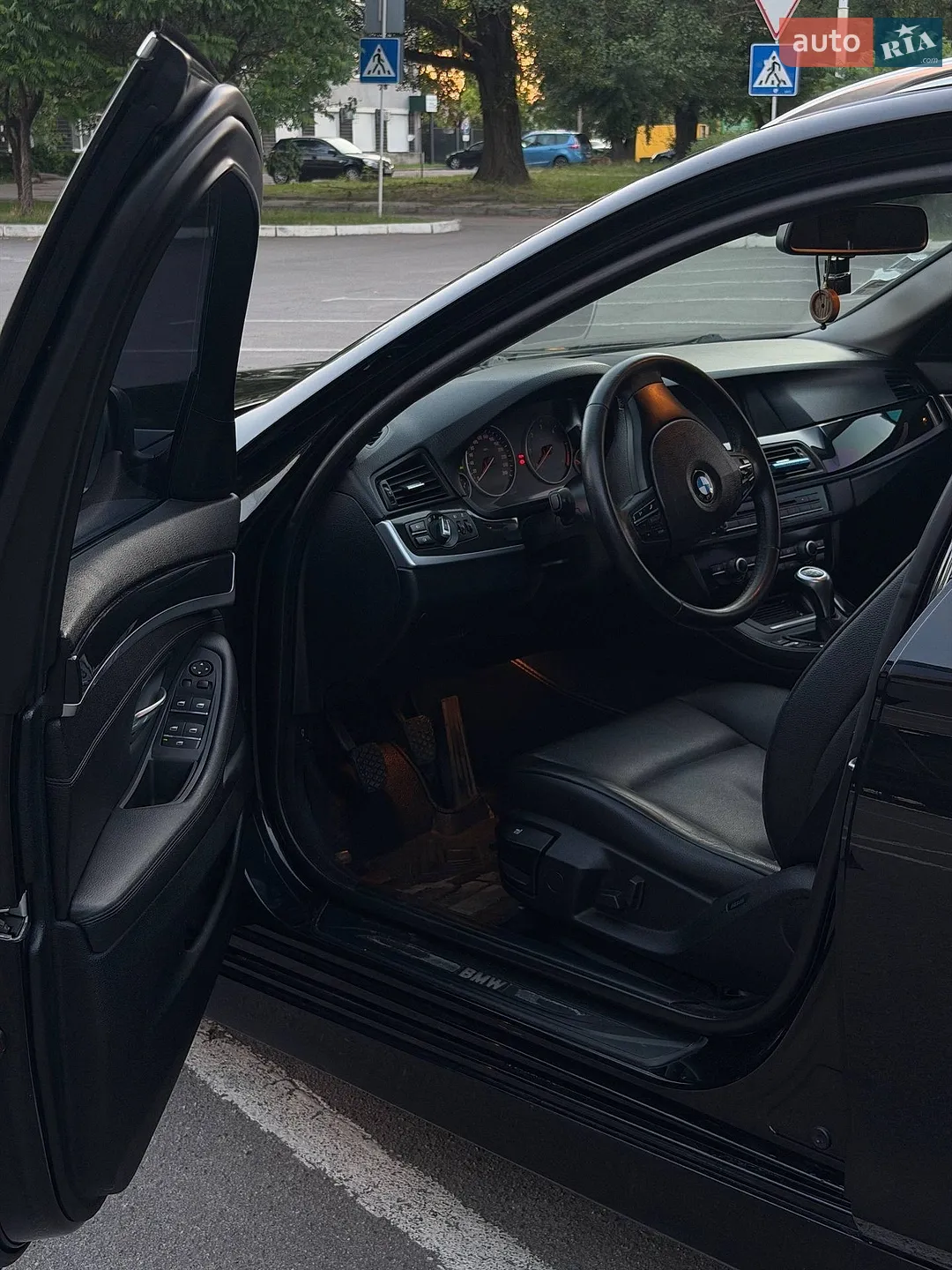 2012 BMW 5er - мініатюра 13
