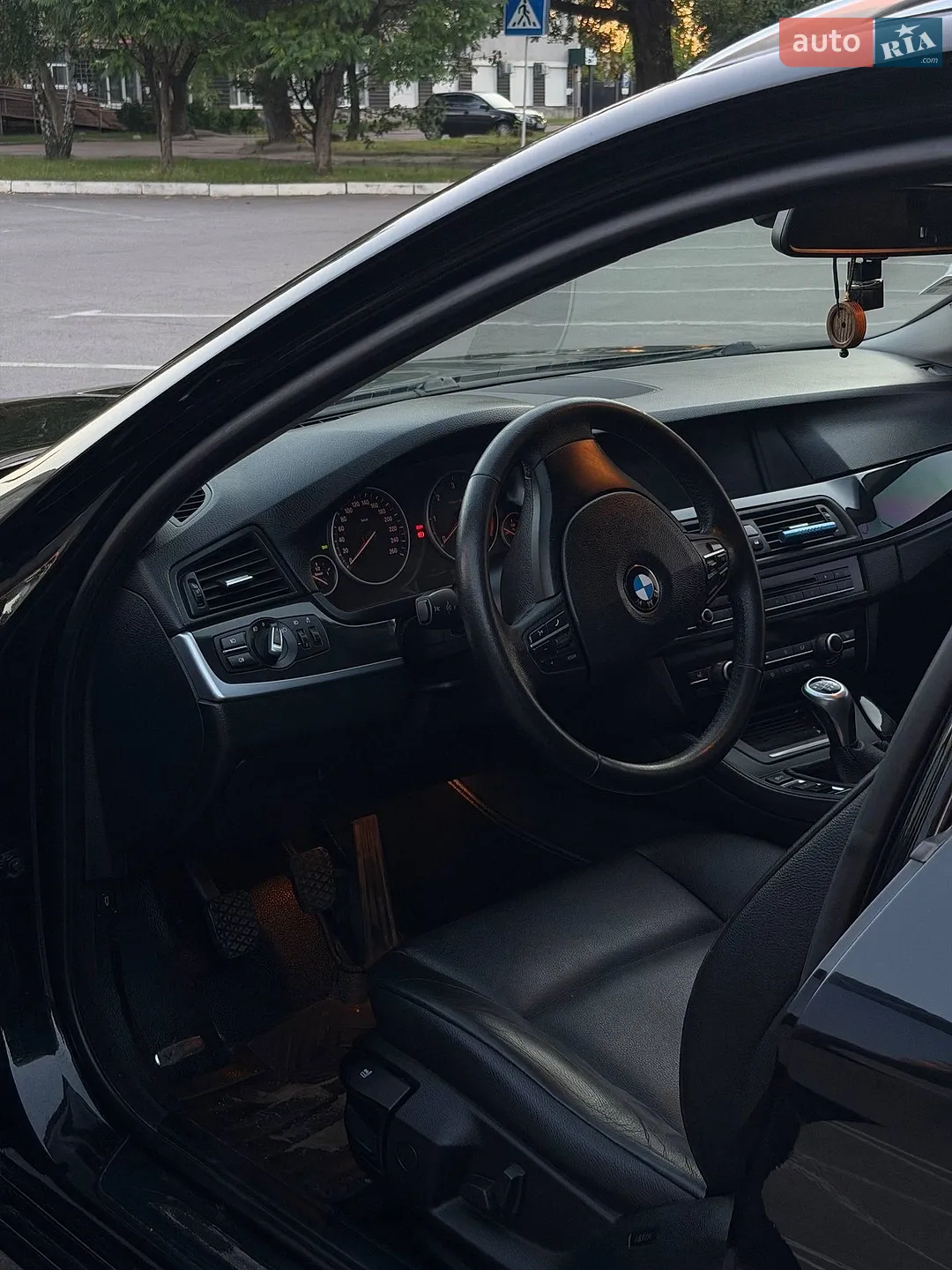 2012 BMW 5er - мініатюра 11