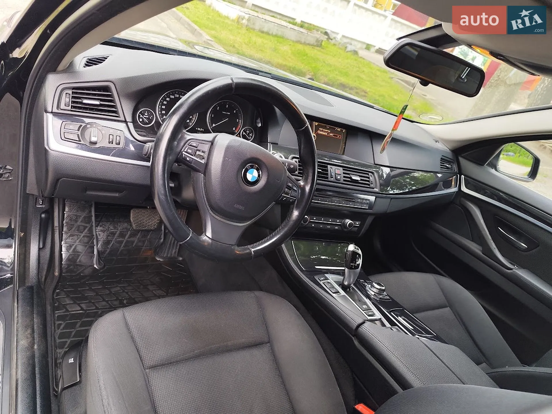 2012 BMW 5er - мініатюра 8