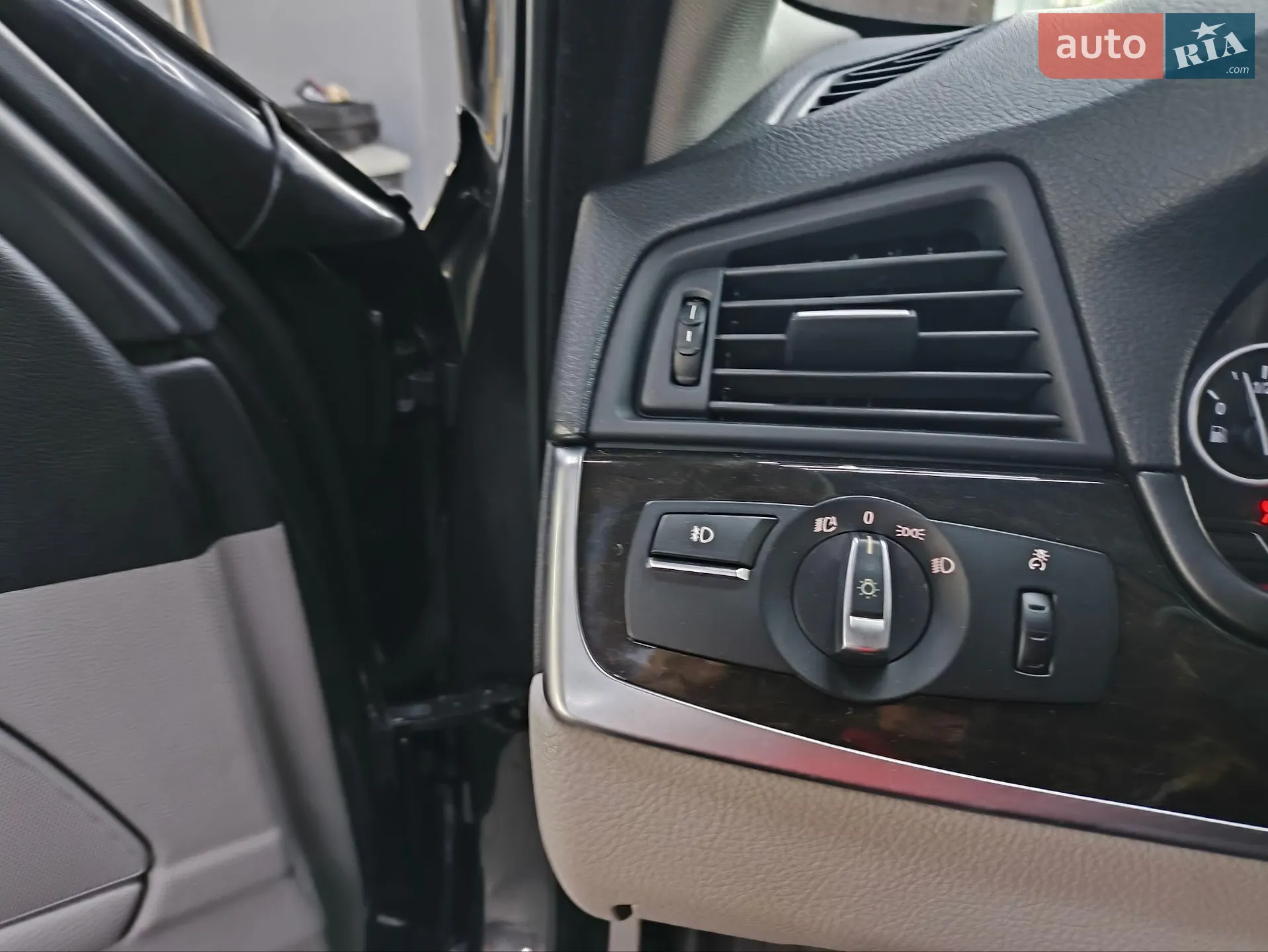 2011 BMW 5er - мініатюра 25
