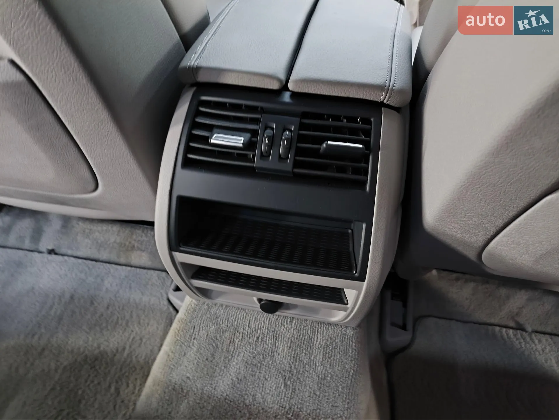 2011 BMW 5er - мініатюра 75