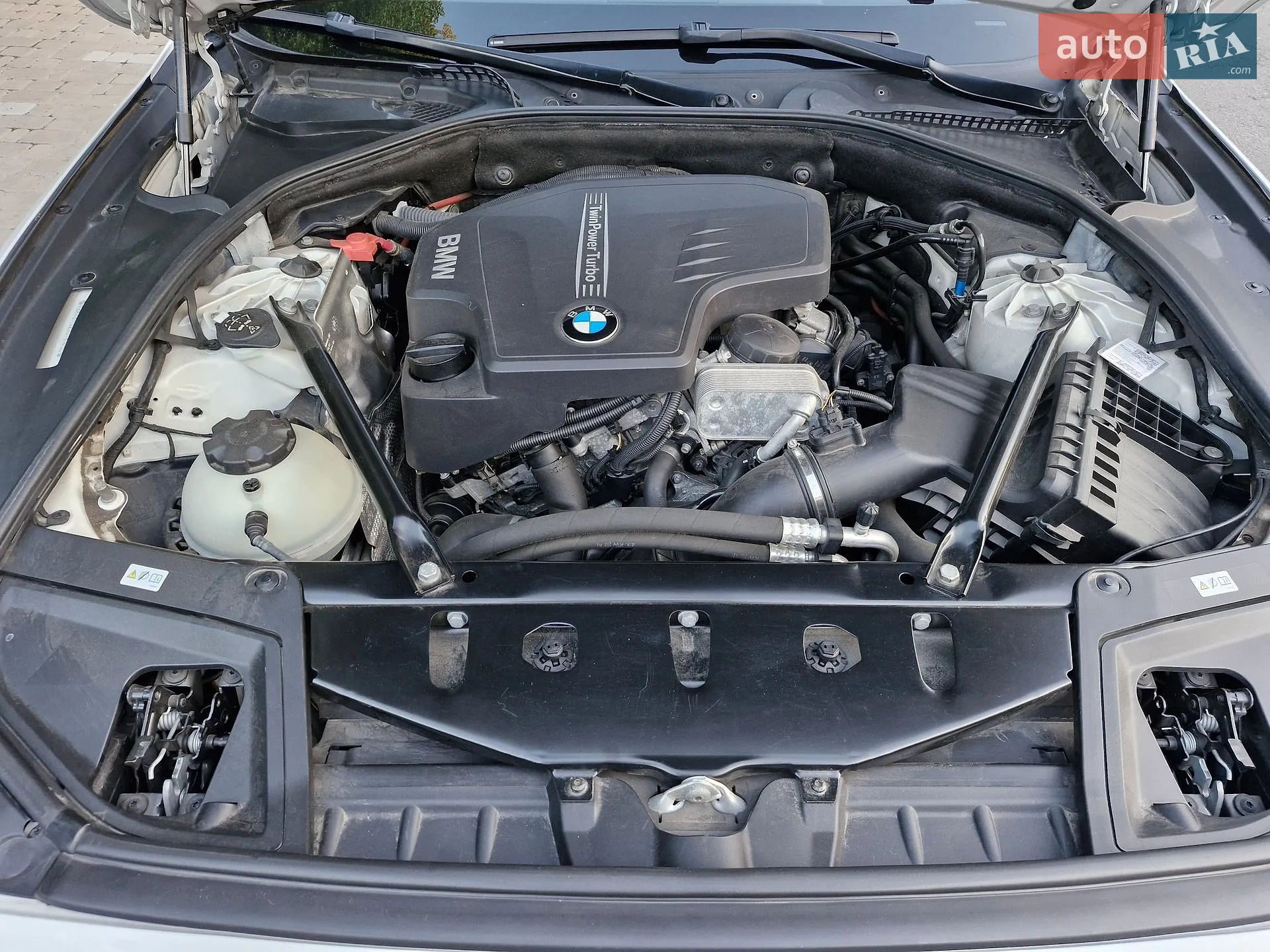 2012 BMW 5er - мініатюра 16