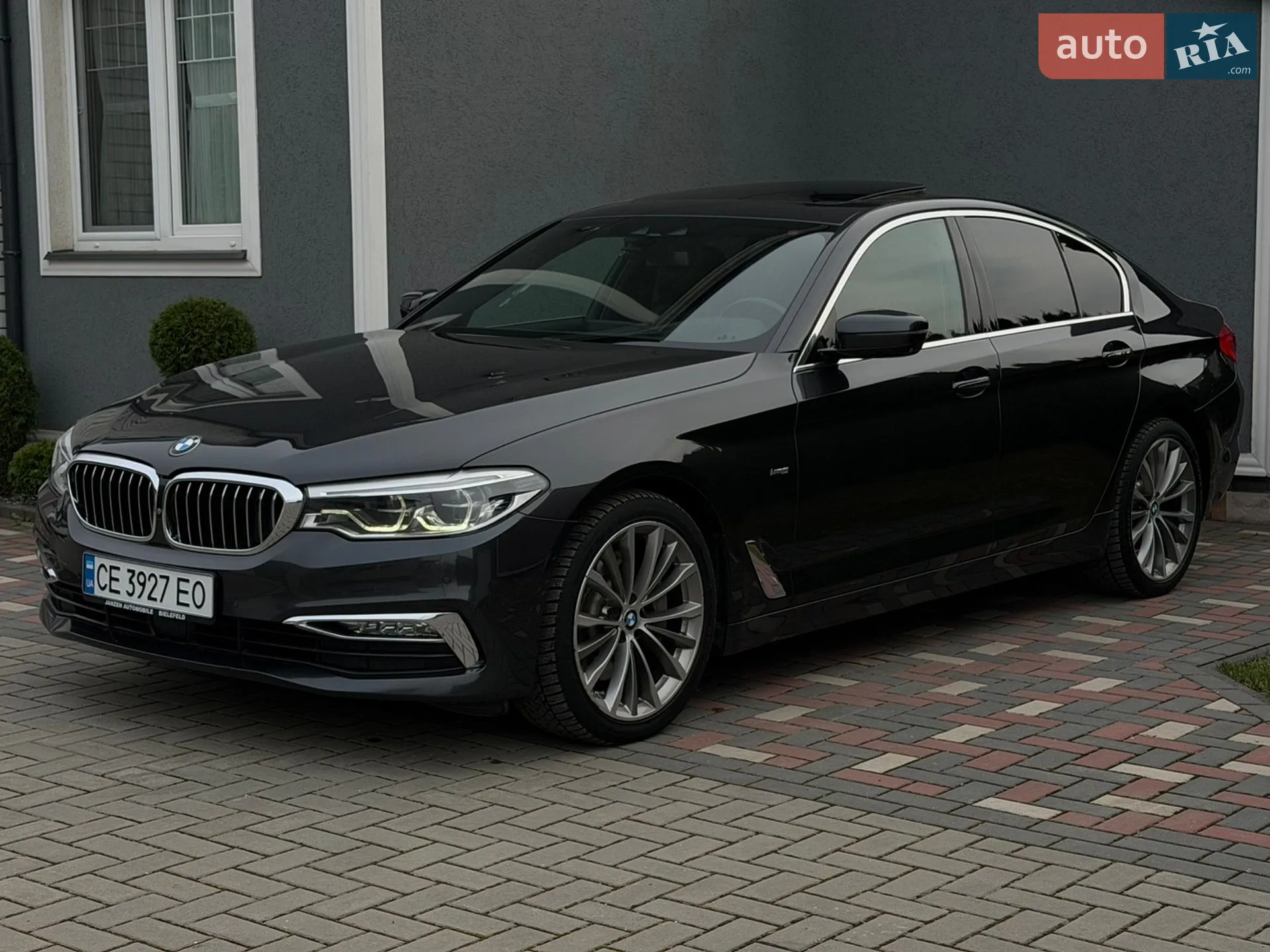 2017 BMW 5er - мініатюра 3