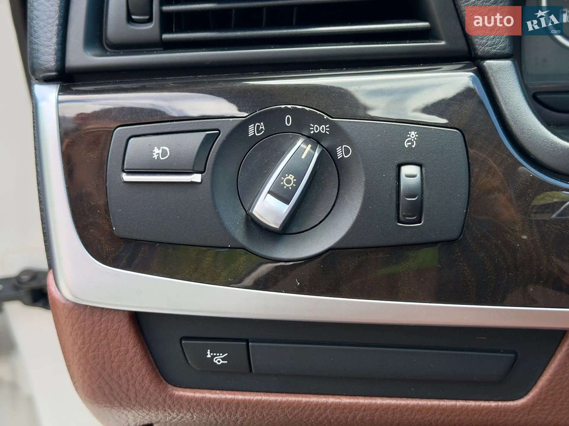 2014 BMW 5er - мініатюра 19