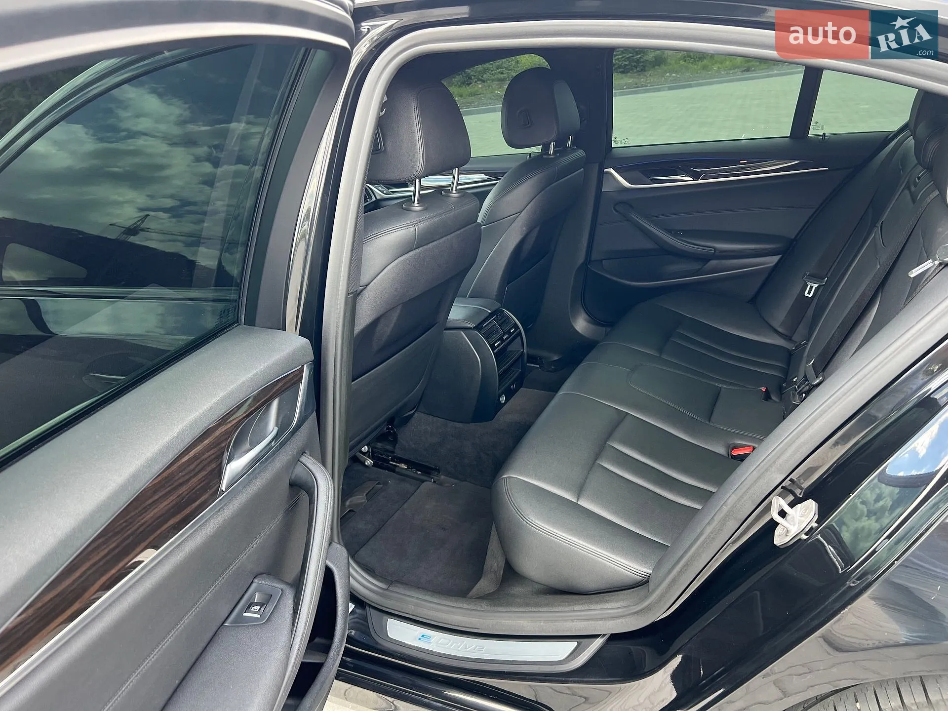 2017 BMW 5er - мініатюра 23