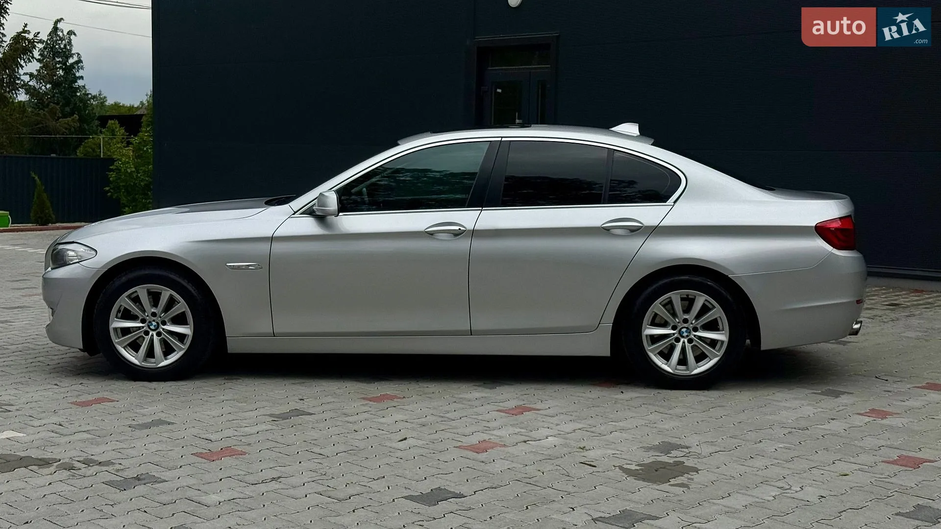 2011 BMW 5er - мініатюра 23