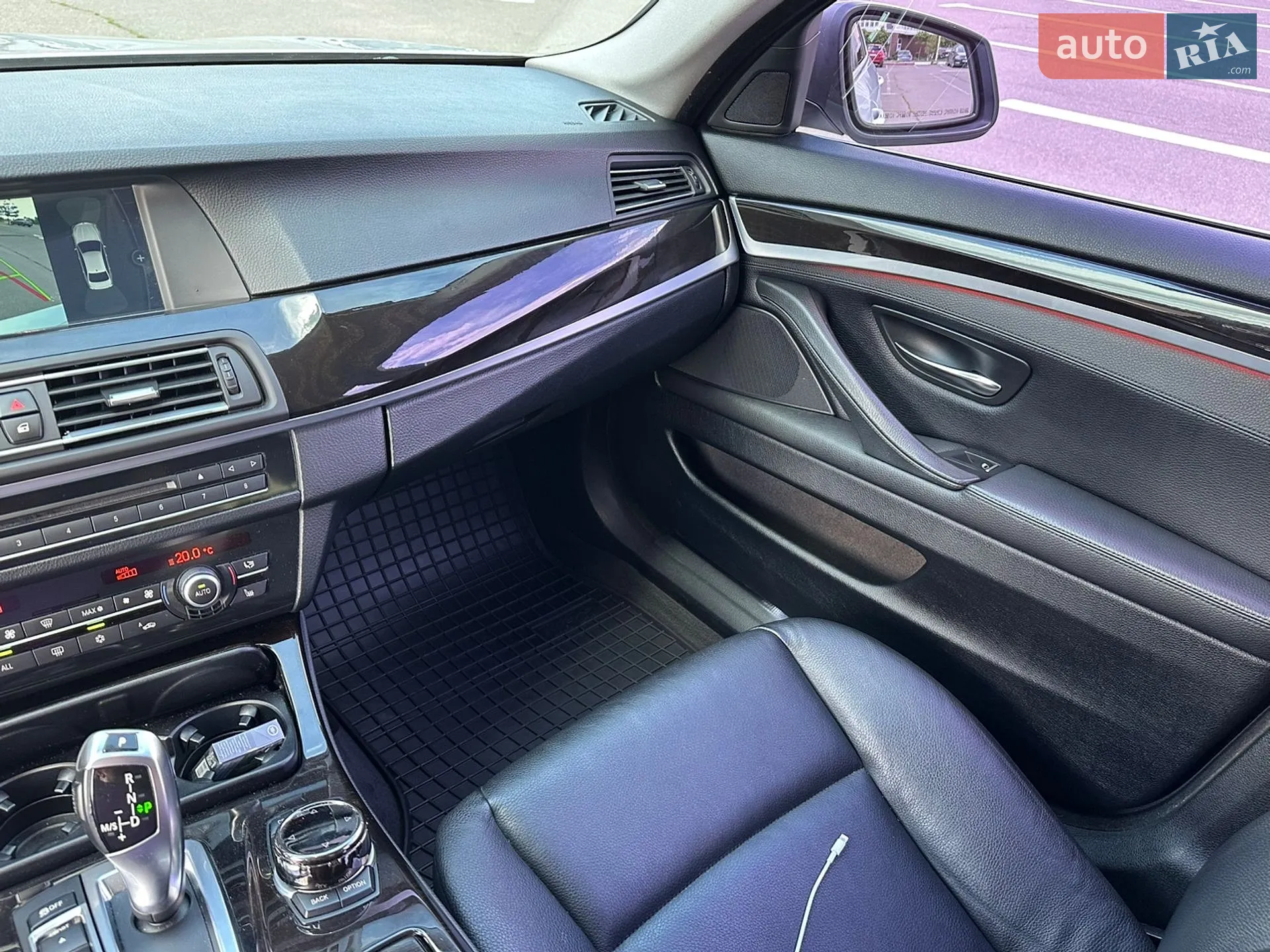 2012 BMW 5er - мініатюра 9