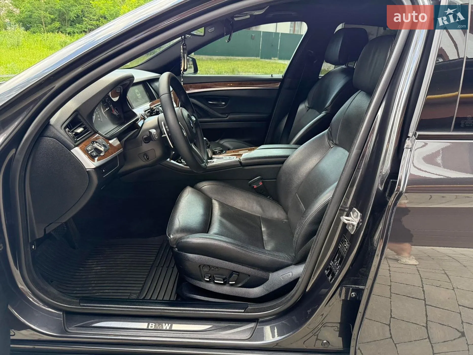 2013 BMW 5er - мініатюра 12