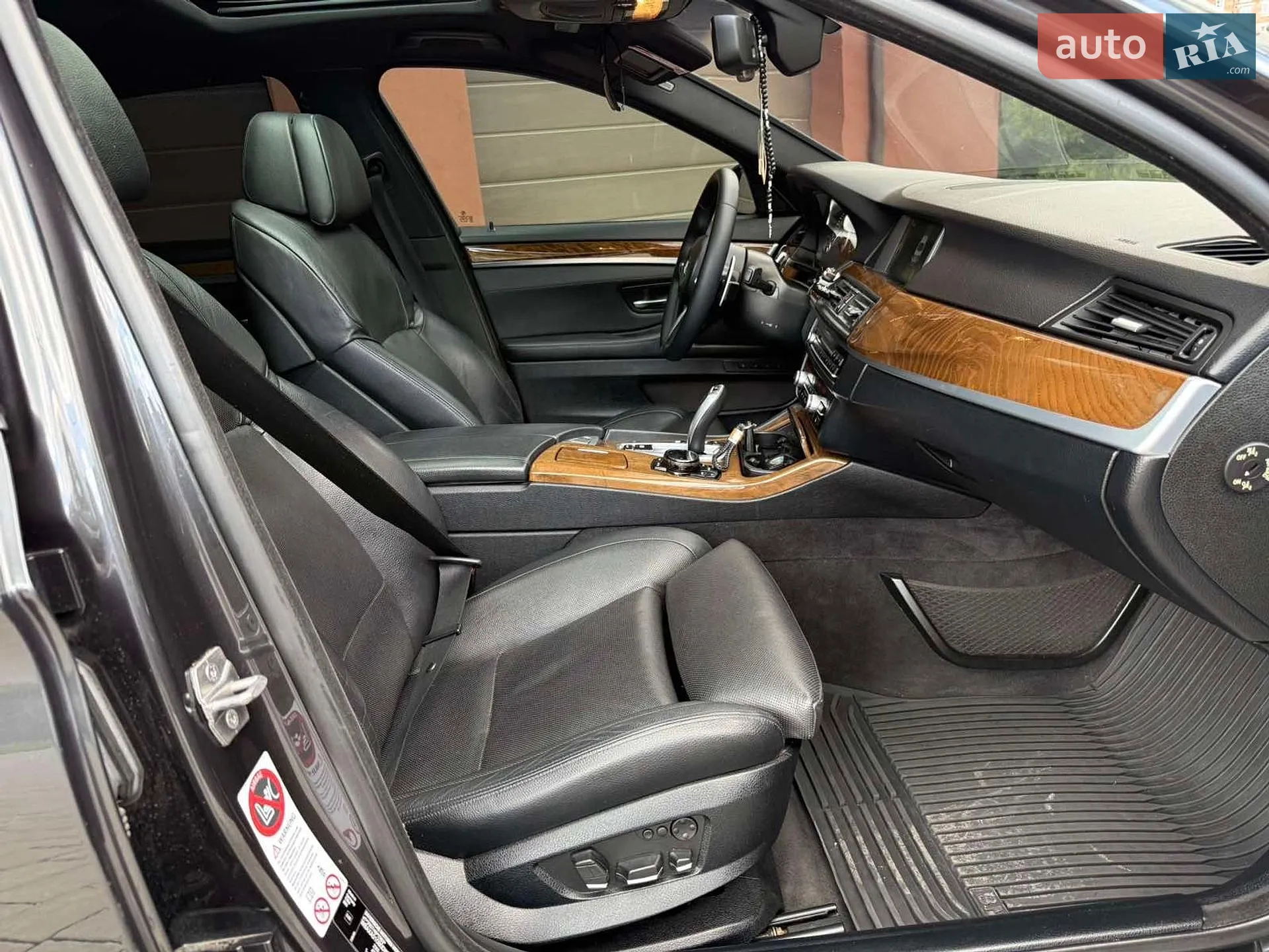 2013 BMW 5er - мініатюра 18