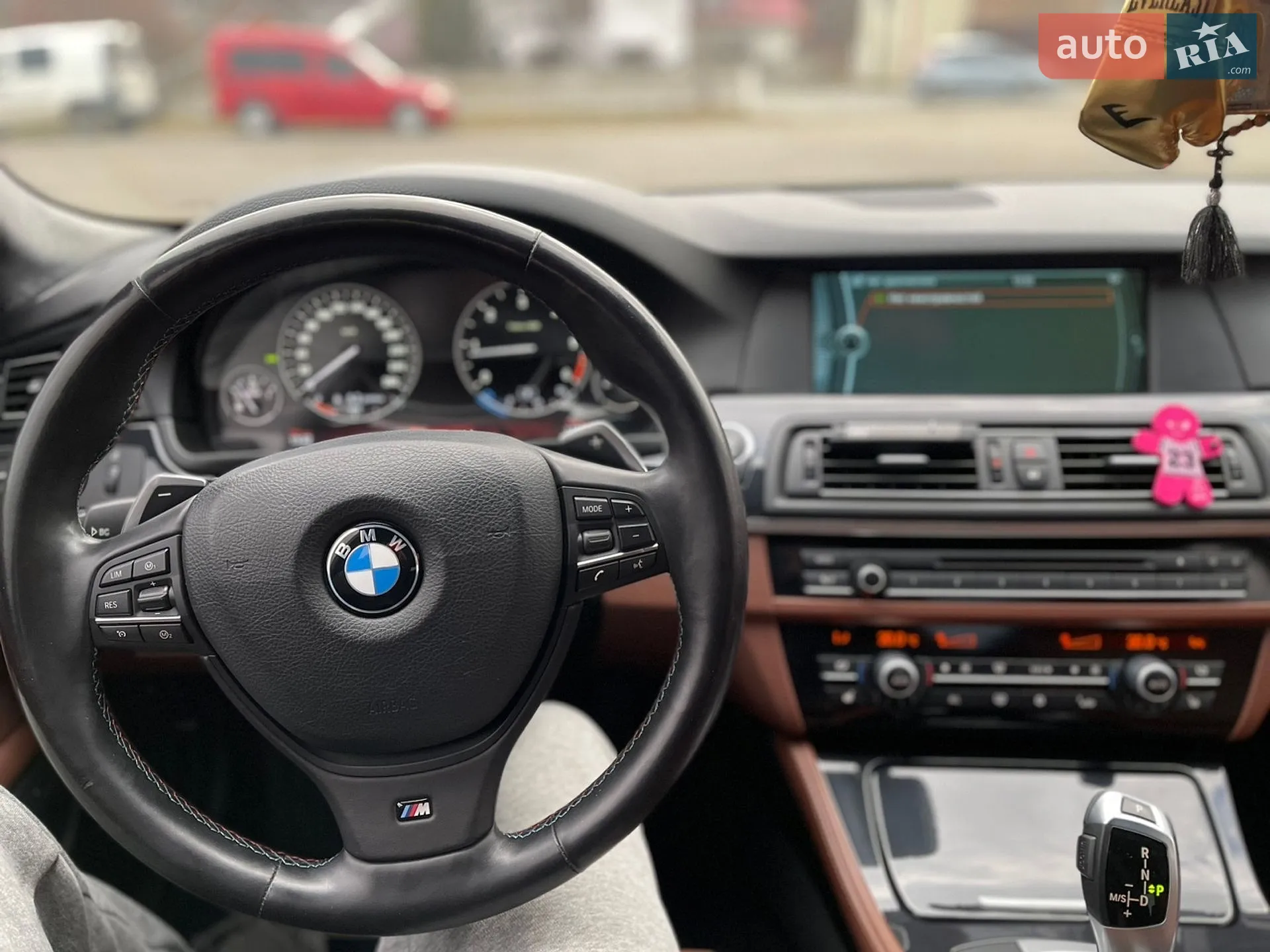 2012 BMW 5er - мініатюра 10