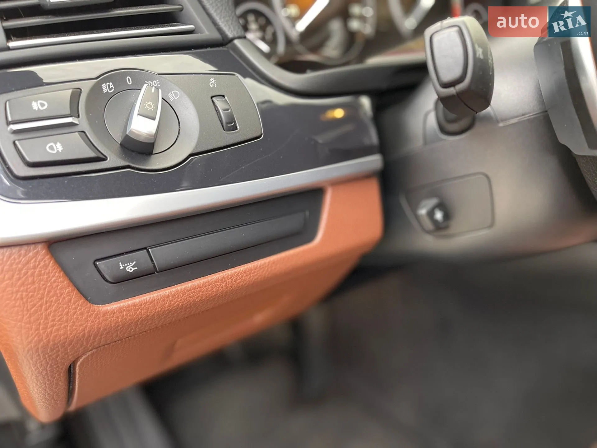 2012 BMW 5er - мініатюра 27