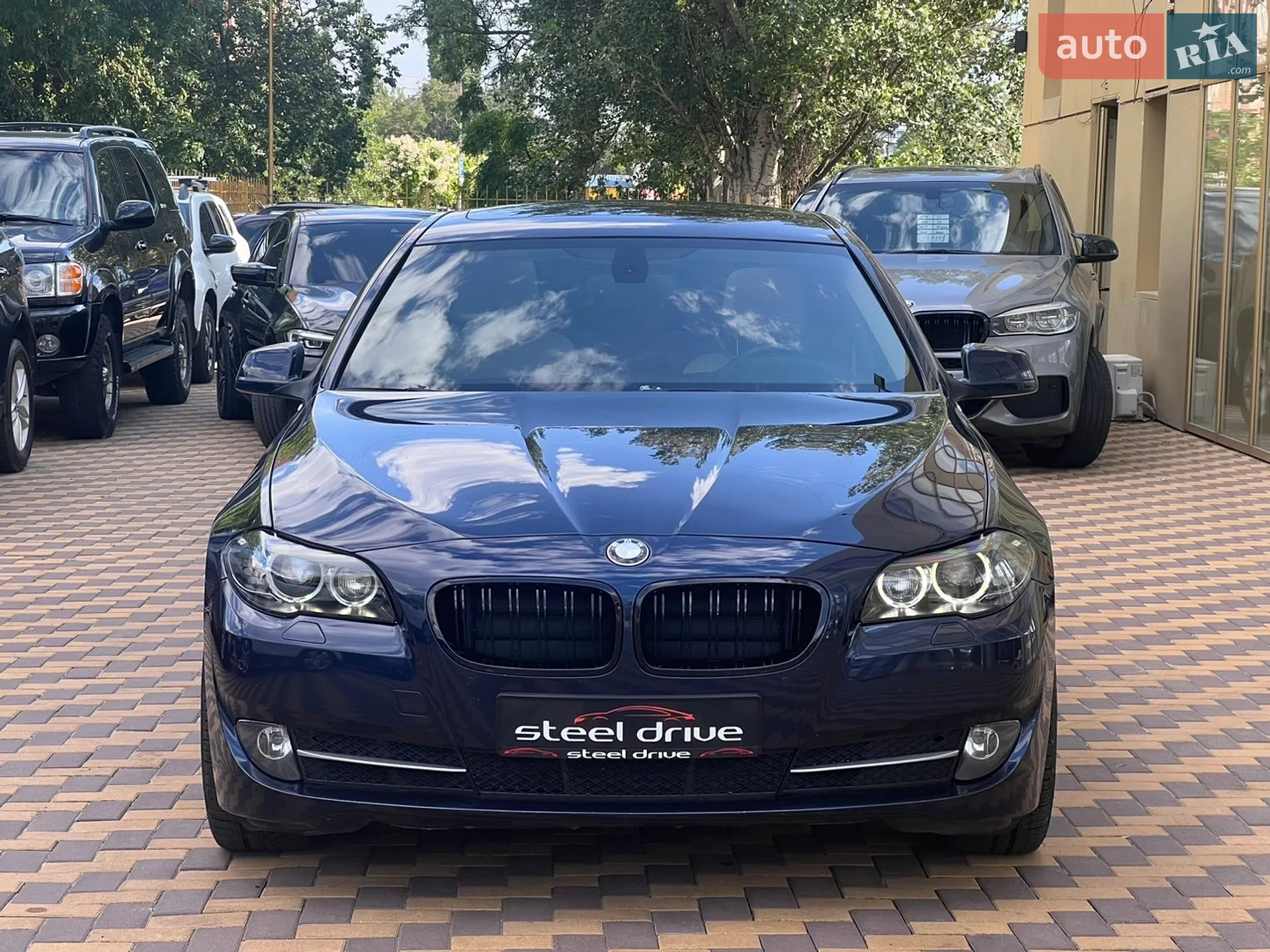 2012 BMW 5er - мініатюра 2
